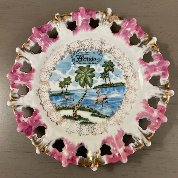 Other - Vintage Florida Souvenir Reticulated Plate Pierced Rim Gold Trim Flamingos Palms